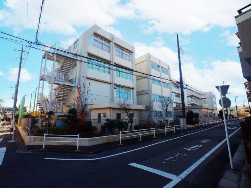 足立区立東島根中学校