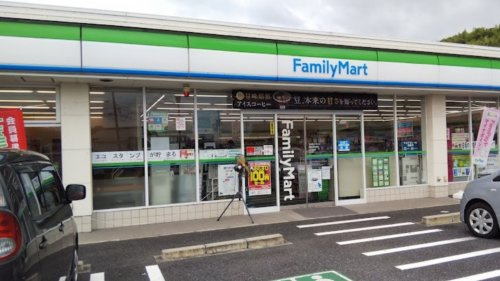 ファミリーマート　羽津店