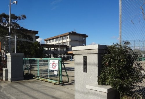 鈴鹿市立大木中学校