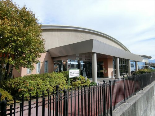 金田一春彦記念図書館