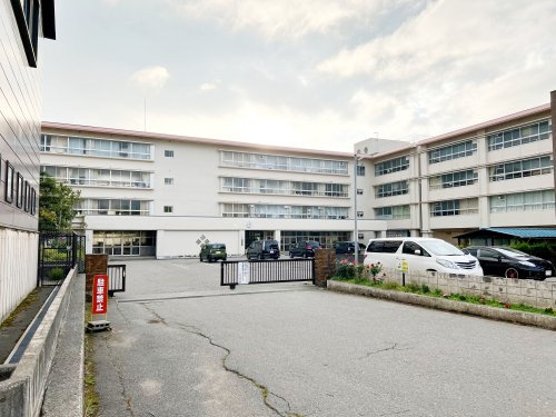 金沢市立伏見台小学校