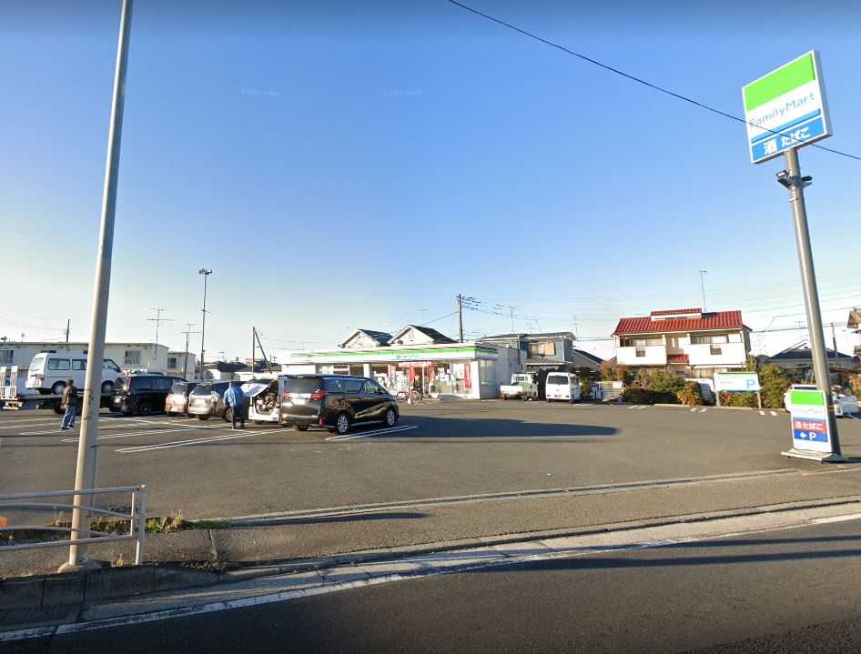 ファミリーマート 座間栗原中央店