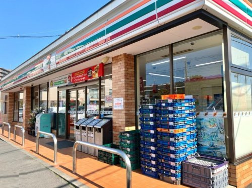 セブンイレブン 足立東伊興1丁目店
