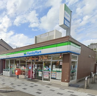 ファミリーマート 大雄会病院前店