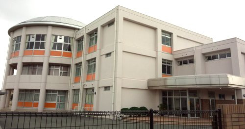 川西小学校