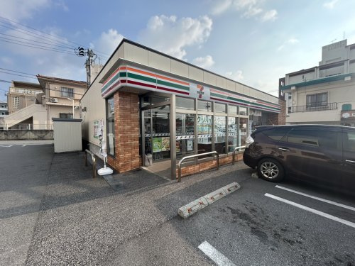 セブンイレブン 北谷上勢頭店