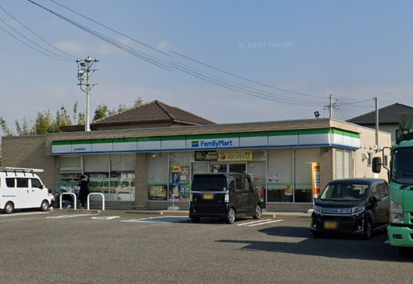 ファミリーマート 犬山羽黒新田店