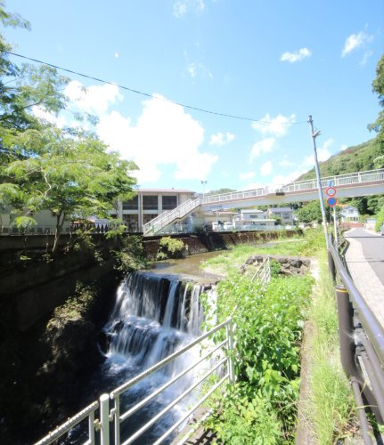 高尾町――その魅力は「ミシュラン三つ星、日本遺産の峯」