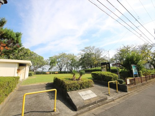 丸山町――昼間は多摩川と山並み、夜は立川の夜景