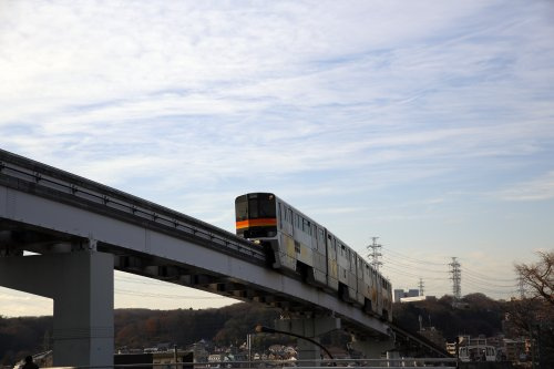 多摩都市モノレール線中央大学・明星大学駅の紹介